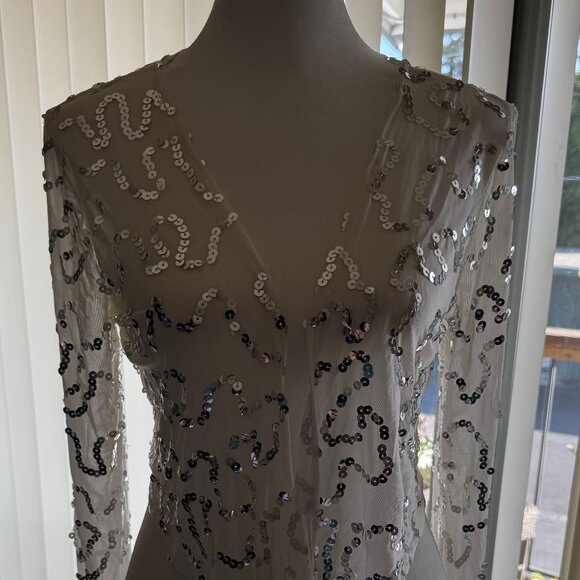 Ladies Cropped Sequin Cardigan Jacket Shirt Long Sleeve Top Betsey Johnson SZE L - Picture 3 of 15